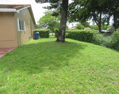 4100 Nw 110th Avenue - Photo Thumbnail 2
