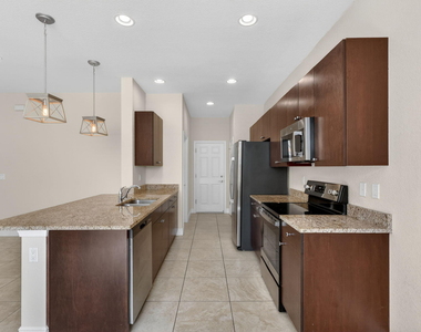 1609 Nw Cataluna Circle - Photo Thumbnail 11