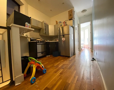 677 Quincy Street - Photo Thumbnail 8