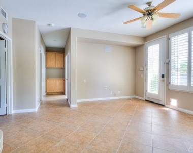 2029 Vista Del Sol - Photo Thumbnail 24