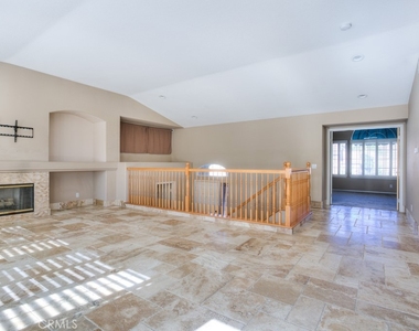 2029 Vista Del Sol - Photo Thumbnail 5
