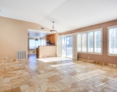2029 Vista Del Sol - Photo Thumbnail 7