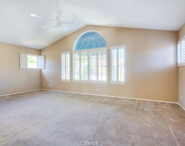 2029 Vista Del Sol - Photo Thumbnail 17
