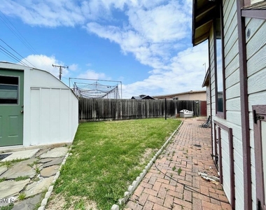 240 N Surfside Drive - Photo Thumbnail 32