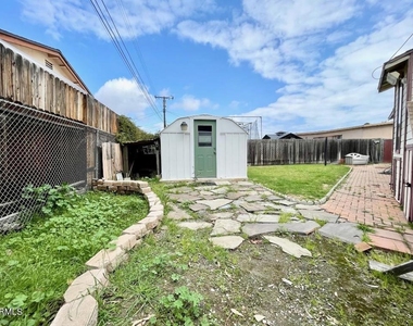 240 N Surfside Drive - Photo Thumbnail 31