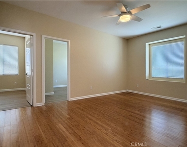 7111 Sheffield Street - Photo Thumbnail 4