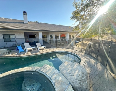 7525 Whitney - Photo Thumbnail 10