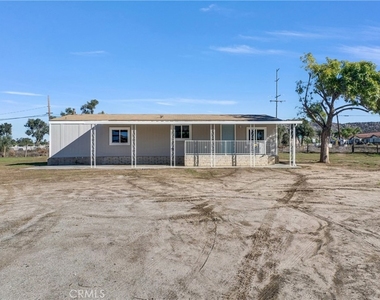 22450 Norris - House On The Back - Photo Thumbnail 4