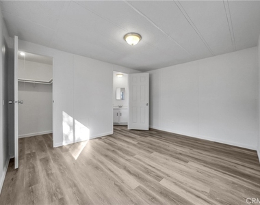 22450 Norris - Front House - Photo Thumbnail 12