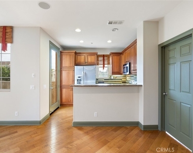 31161 Sunflower Way - Photo Thumbnail 2
