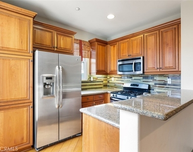 31161 Sunflower Way - Photo Thumbnail 3