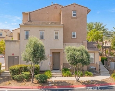 31161 Sunflower Way - Photo Thumbnail 1