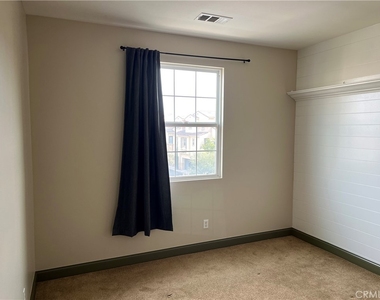 31161 Sunflower Way - Photo Thumbnail 18
