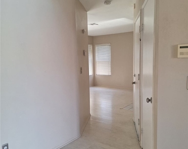 30427 Yosemite Drive - Photo Thumbnail 41