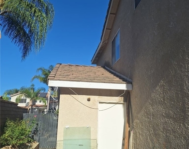 30427 Yosemite Drive - Photo Thumbnail 21