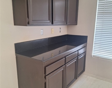 30427 Yosemite Drive - Photo Thumbnail 34