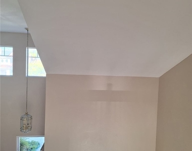 30427 Yosemite Drive - Photo Thumbnail 13
