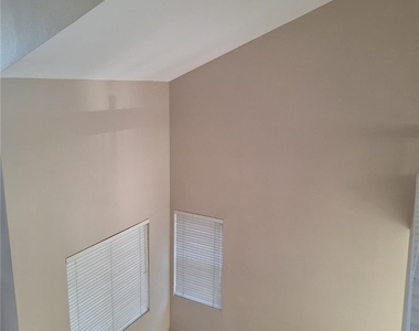 30427 Yosemite Drive - Photo Thumbnail 11