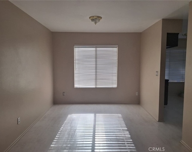 30427 Yosemite Drive - Photo Thumbnail 32