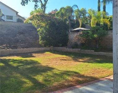 30427 Yosemite Drive - Photo Thumbnail 25