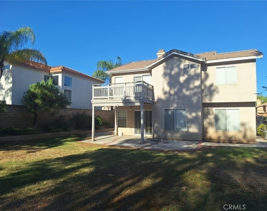 30427 Yosemite Drive - Photo Thumbnail 3