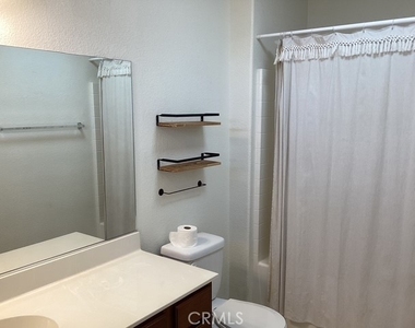 1838 Center Street - Photo Thumbnail 13
