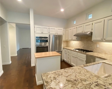 2510 Renata Court - Photo Thumbnail 8
