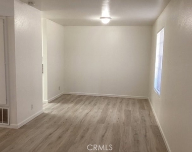 38550 22nd Street E - Photo Thumbnail 3