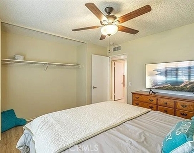43922 Fenner Avenue - Photo Thumbnail 14