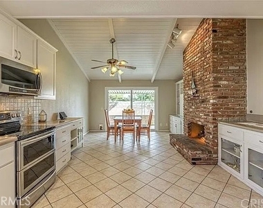 43922 Fenner Avenue - Photo Thumbnail 8