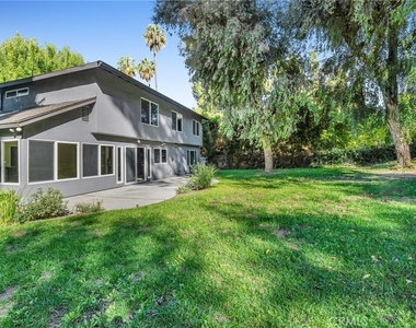 4642 Poe Avenue - Photo Thumbnail 36