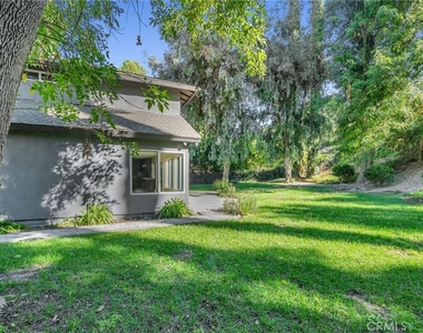4642 Poe Avenue - Photo Thumbnail 39