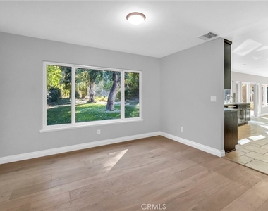 4642 Poe Avenue - Photo Thumbnail 10