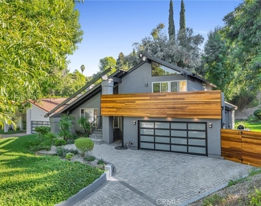 4642 Poe Avenue - Photo Thumbnail 1