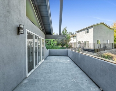 4642 Poe Avenue - Photo Thumbnail 25