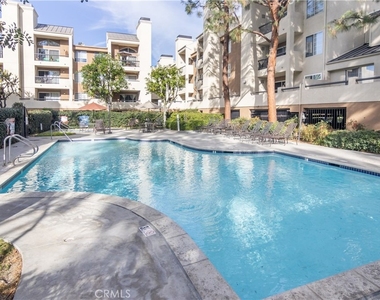 5500 Owensmouth Avenue - Photo Thumbnail 10