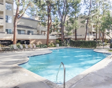 5500 Owensmouth Avenue - Photo Thumbnail 11