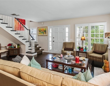 4323 Laurelgrove Avenue - Photo Thumbnail 14