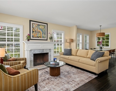 4323 Laurelgrove Avenue - Photo Thumbnail 9