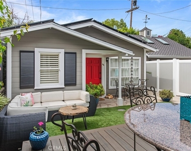 4323 Laurelgrove Avenue - Photo Thumbnail 43