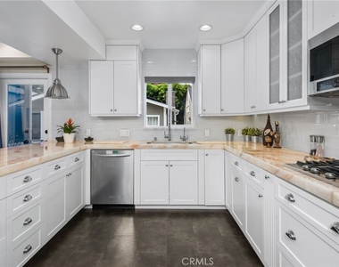4323 Laurelgrove Avenue - Photo Thumbnail 28