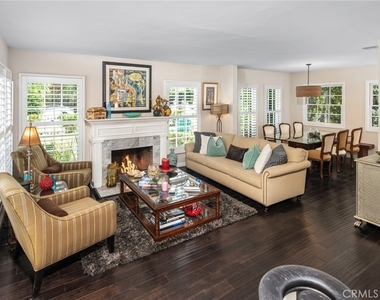 4323 Laurelgrove Avenue - Photo Thumbnail 8