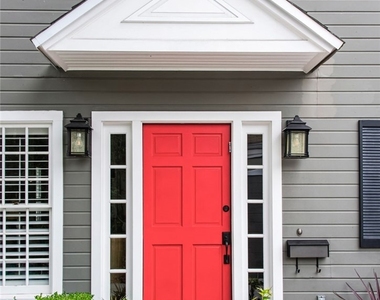 4323 Laurelgrove Avenue - Photo Thumbnail 7