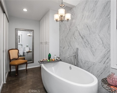 4323 Laurelgrove Avenue - Photo Thumbnail 39