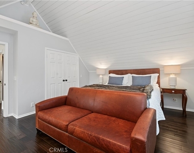 4323 Laurelgrove Avenue - Photo Thumbnail 34