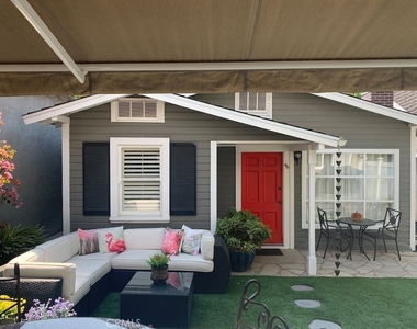 4323 Laurelgrove Avenue - Photo Thumbnail 40