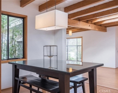 2828 Pacific View - Photo Thumbnail 10