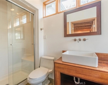 2828 Pacific View - Photo Thumbnail 22