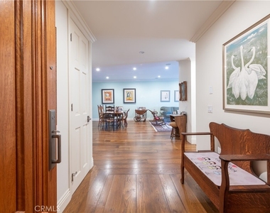 4774 Park Encino - Photo Thumbnail 4