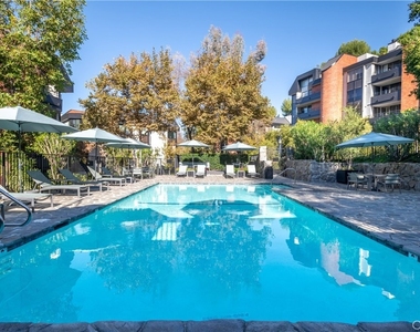 4774 Park Encino - Photo Thumbnail 25